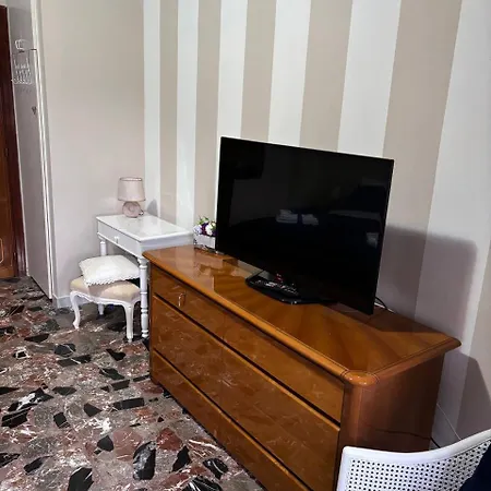 Appartement Le Rose Di Angela Cosenza