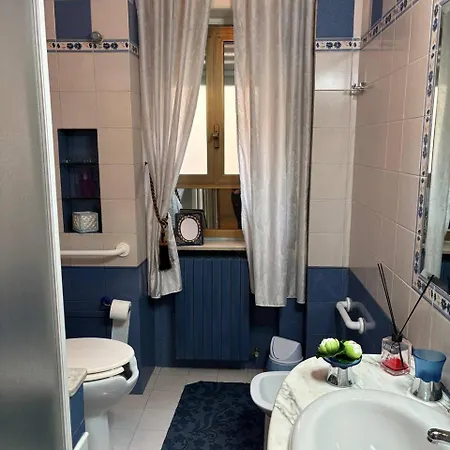 Apartment Le Rose Di Angela Cosenza